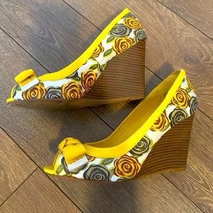 Summer Wedge size 8.5 :)